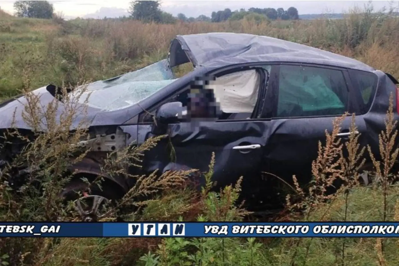 Renault перевернулся в кювете под Ушачами – погибла пассажирка