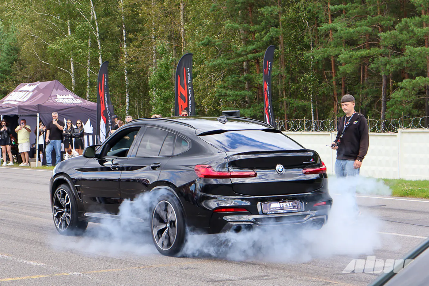 Шум, дым и много быстрых машин: фоторепортаж с BMW M Fest