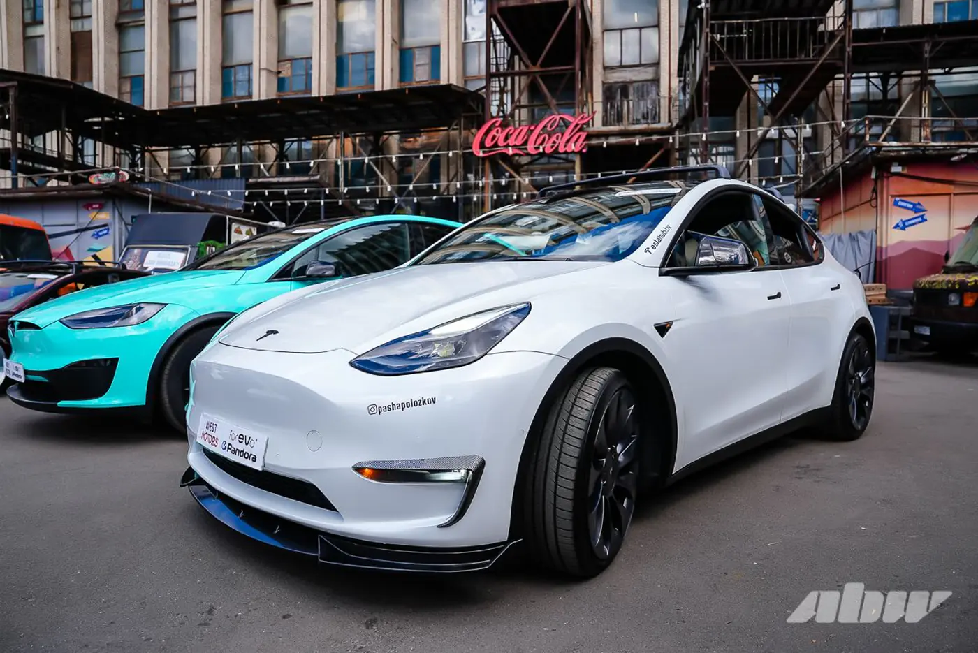 Разбиваем Renault 21 и тянем канатами Tesla: как прошел GREENCARS DAY – 2025