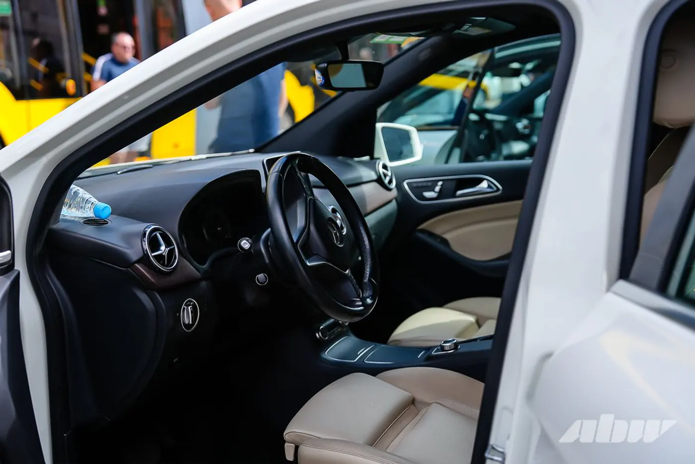 Разбиваем Renault 21 и тянем канатами Tesla: как прошел GREENCARS DAY – 2025