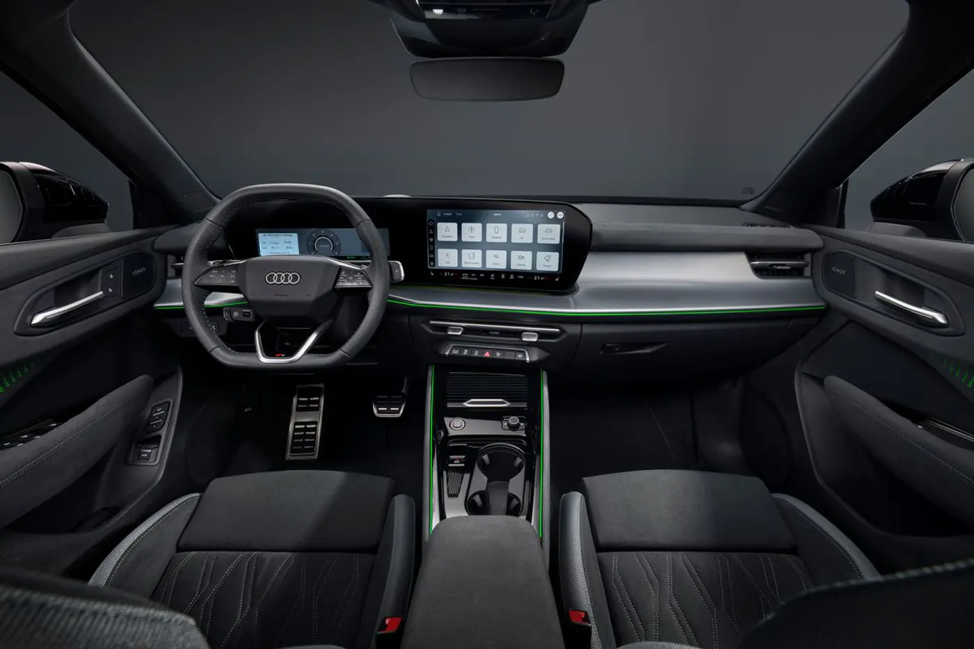 Компанию новому кроссоверу Audi Q3 составил Q3 Sportback