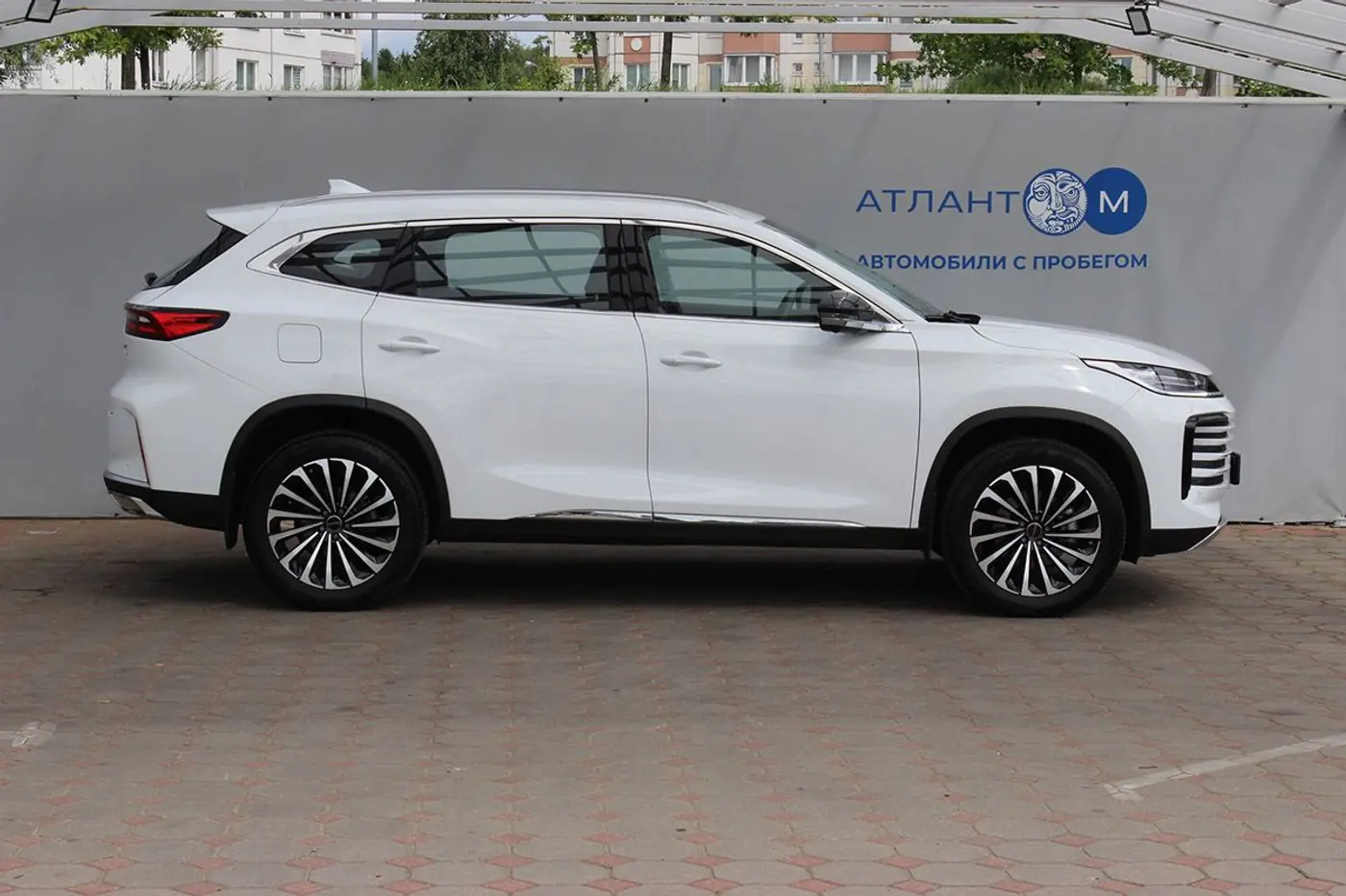 Почти новые, но намного дешевле: смотрим автомобили с пробегом в возрасте до трех лет
