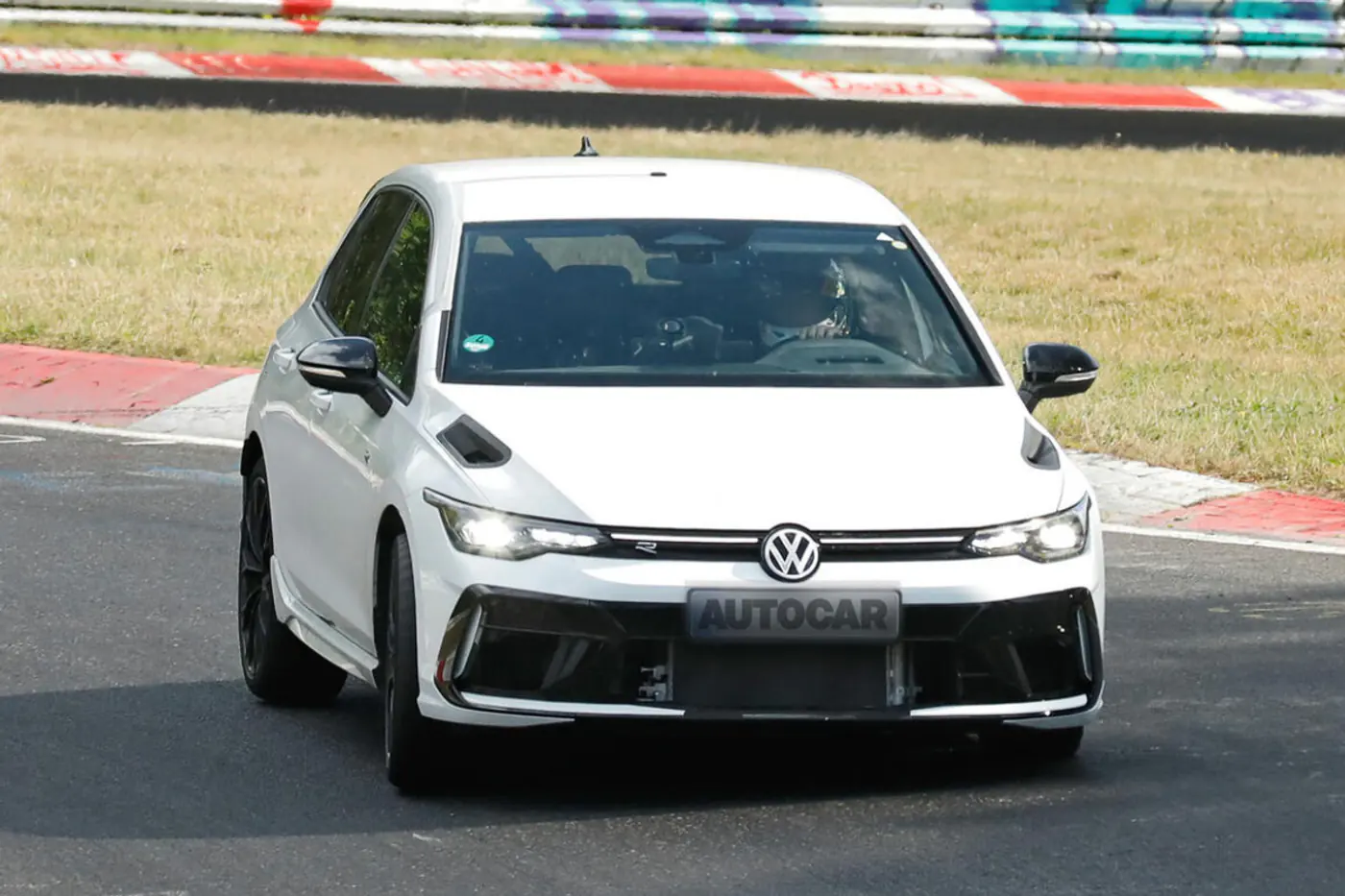 Volkswagen готовит особенный Golf R с мотором Audi