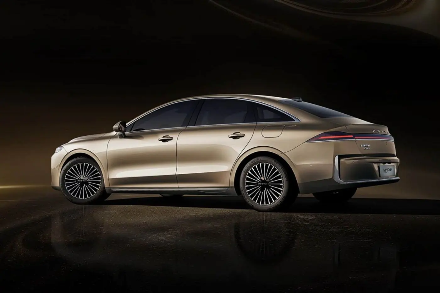 Новые гибриды, «электрички» и SUV из Китая: премьеры автошоу в Чэнду