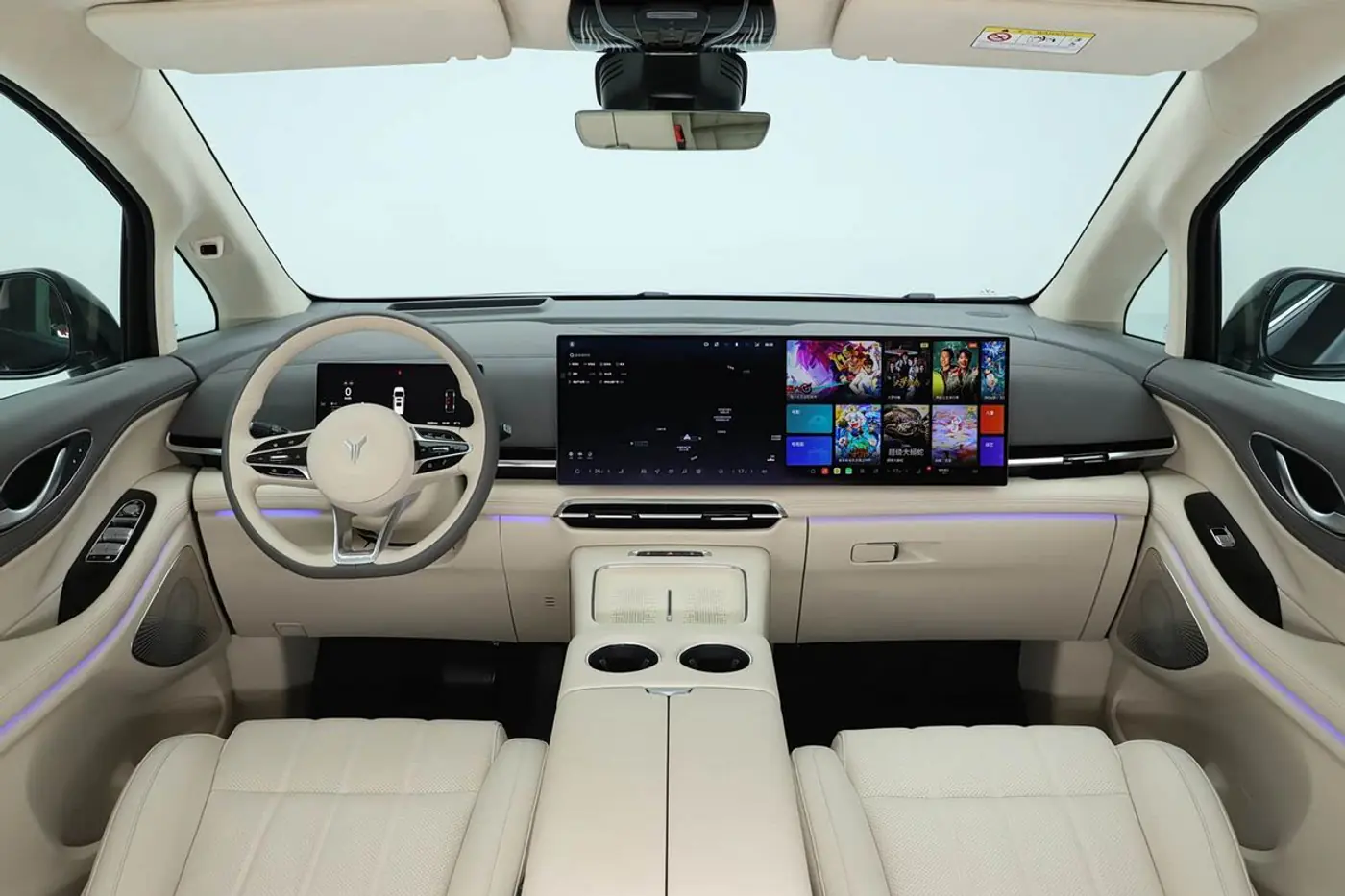 Новые гибриды, «электрички» и SUV из Китая: премьеры автошоу в Чэнду