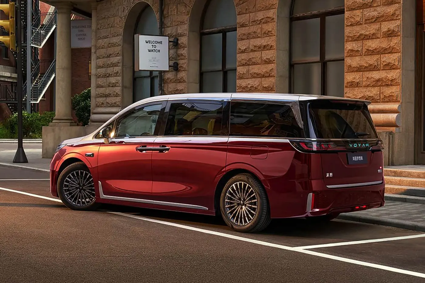 Новые гибриды, «электрички» и SUV из Китая: премьеры автошоу в Чэнду