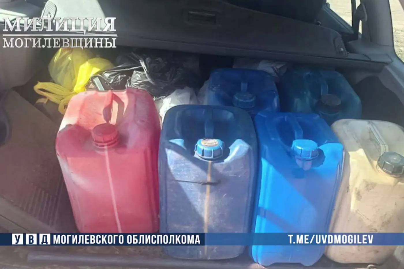 В Бобруйске водитель погрузчика месяц сливал топливо «мимо кассы»