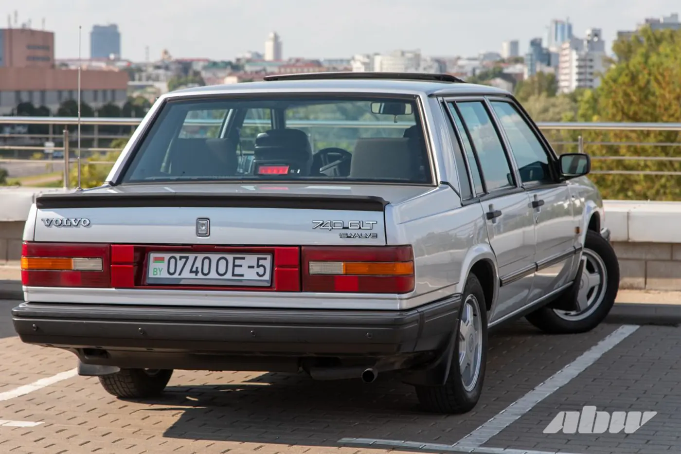 «Он никогда не станет новым». Белорус – о восстановлении Volvo 740 GLT