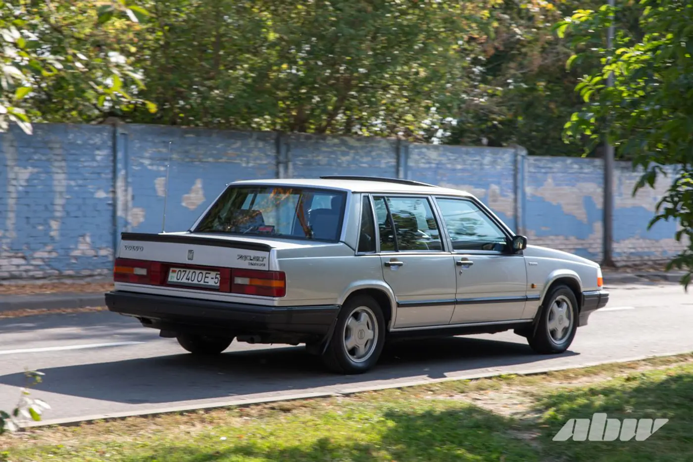 «Он никогда не станет новым». Белорус – о восстановлении Volvo 740 GLT