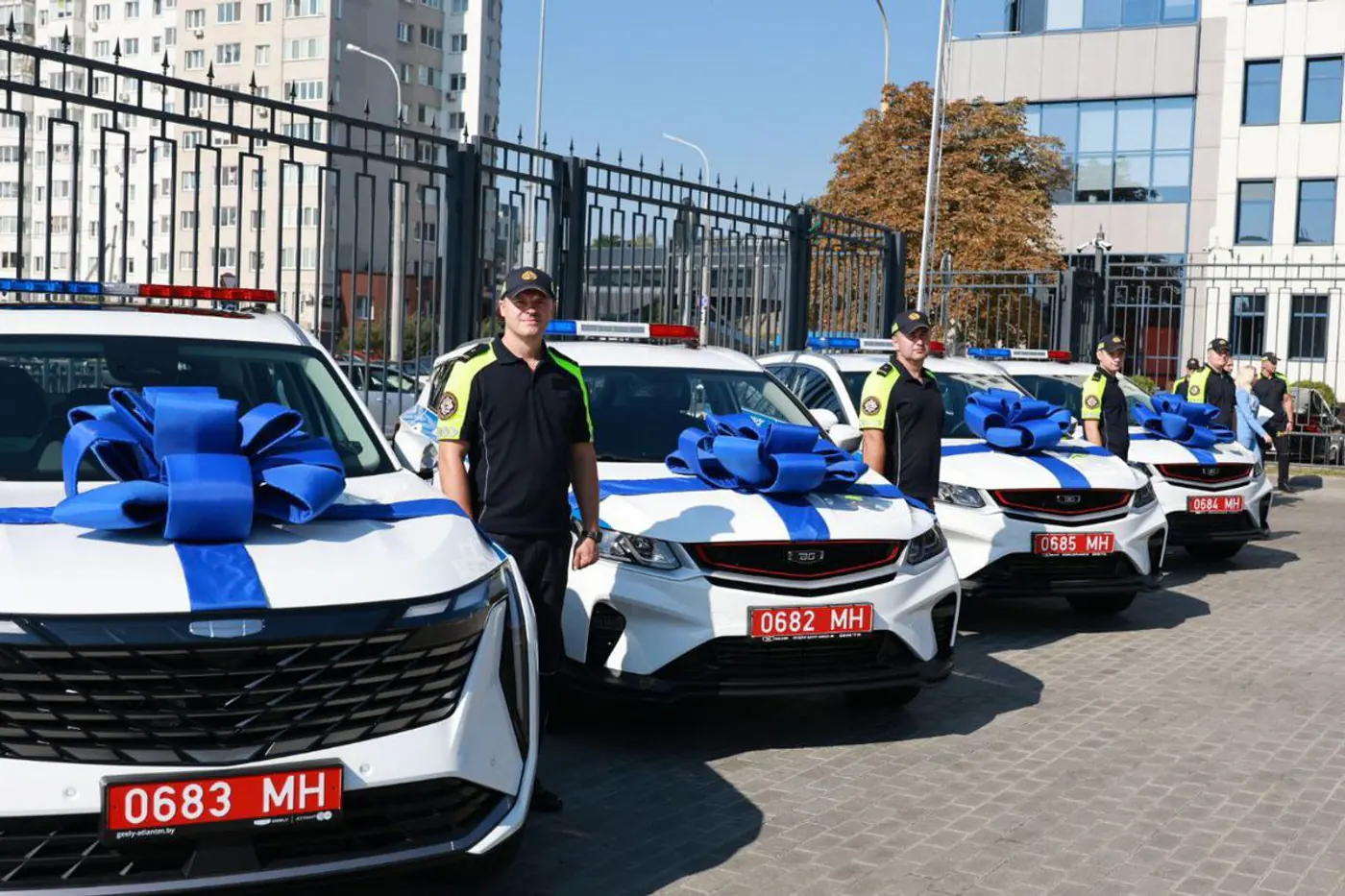 С наградами и ключами от новых авто: здание ГАИ Минска открыли после реконструкции