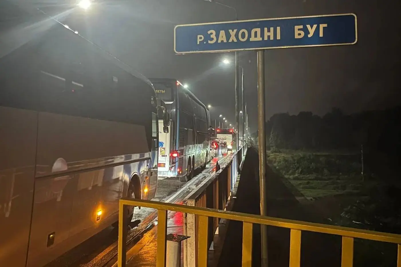 Польша закрыла границу с Беларусью. Как обстановка на других направлениях?