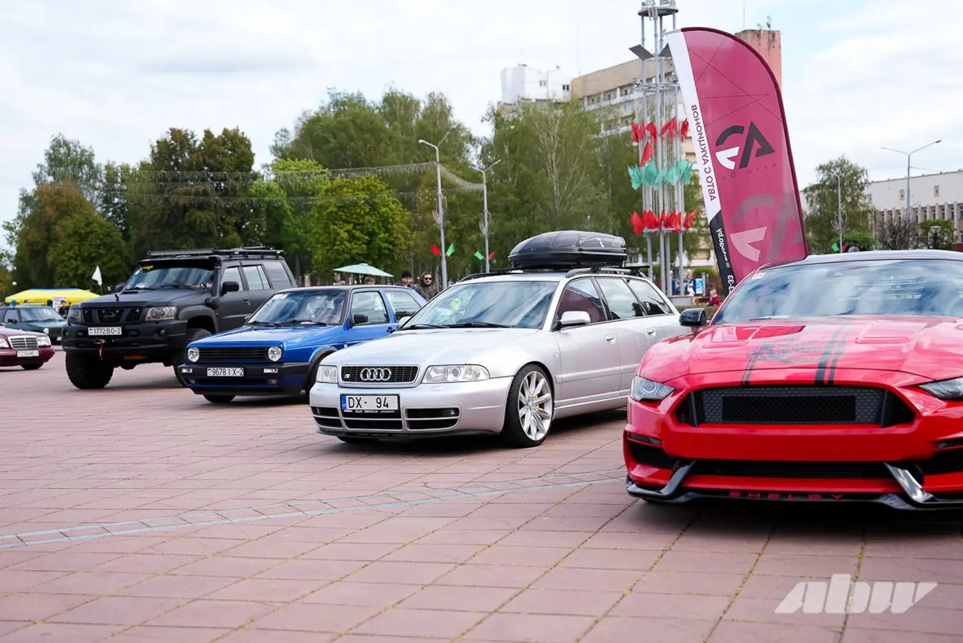 Монстр-трак Audi 100, Mosvagen и «Волга»-кабриолет: чем запомнился «Авто Тюнинг Батл» в Новополоцке