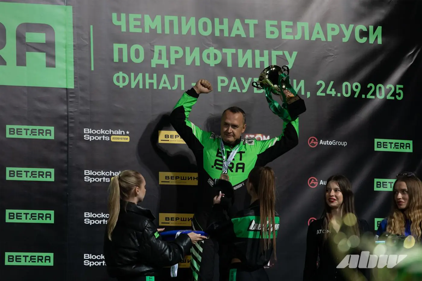 И дым, и огонь – в дрифте новый чемпион! Репортаж с финала Betera чемпионата Беларуси