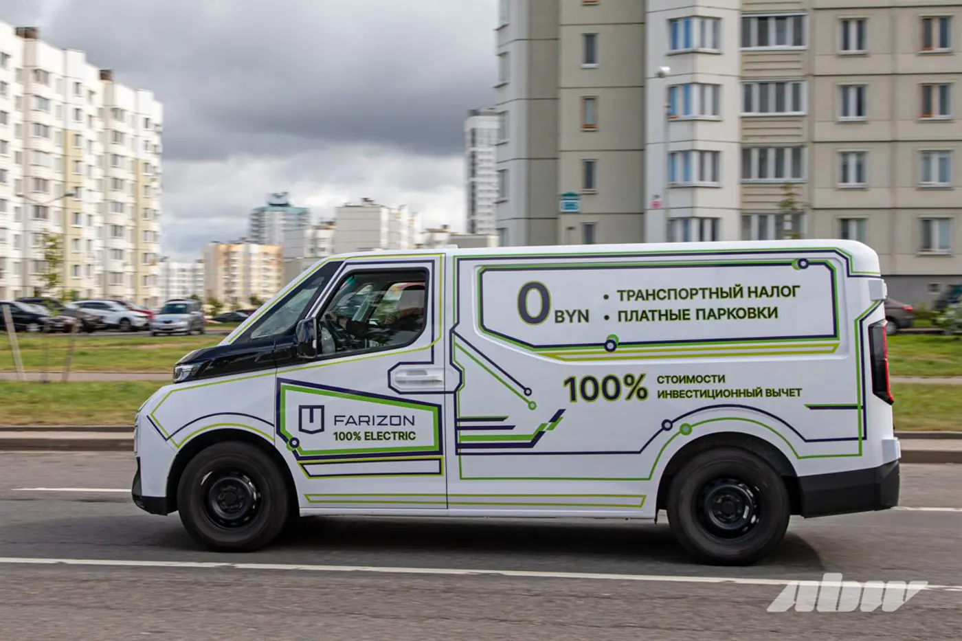 «Запас хода даже больше, чем считает электроника». Как водитель отзывается о Geely Farizon SV