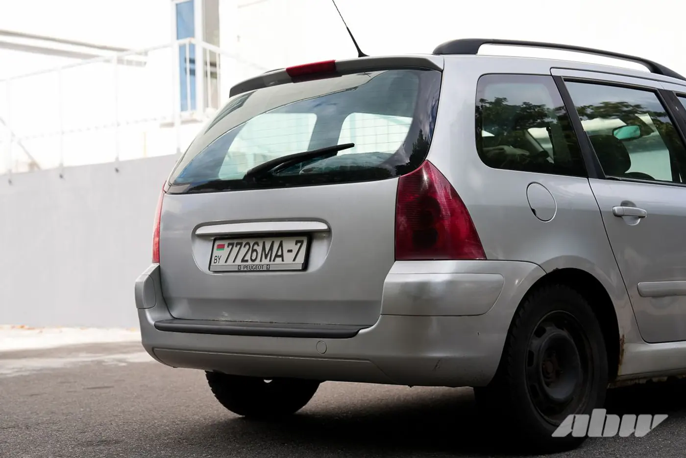 «Продать жалко, хотя возраст дает о себе знать»: мнение владельца Peugeot 307