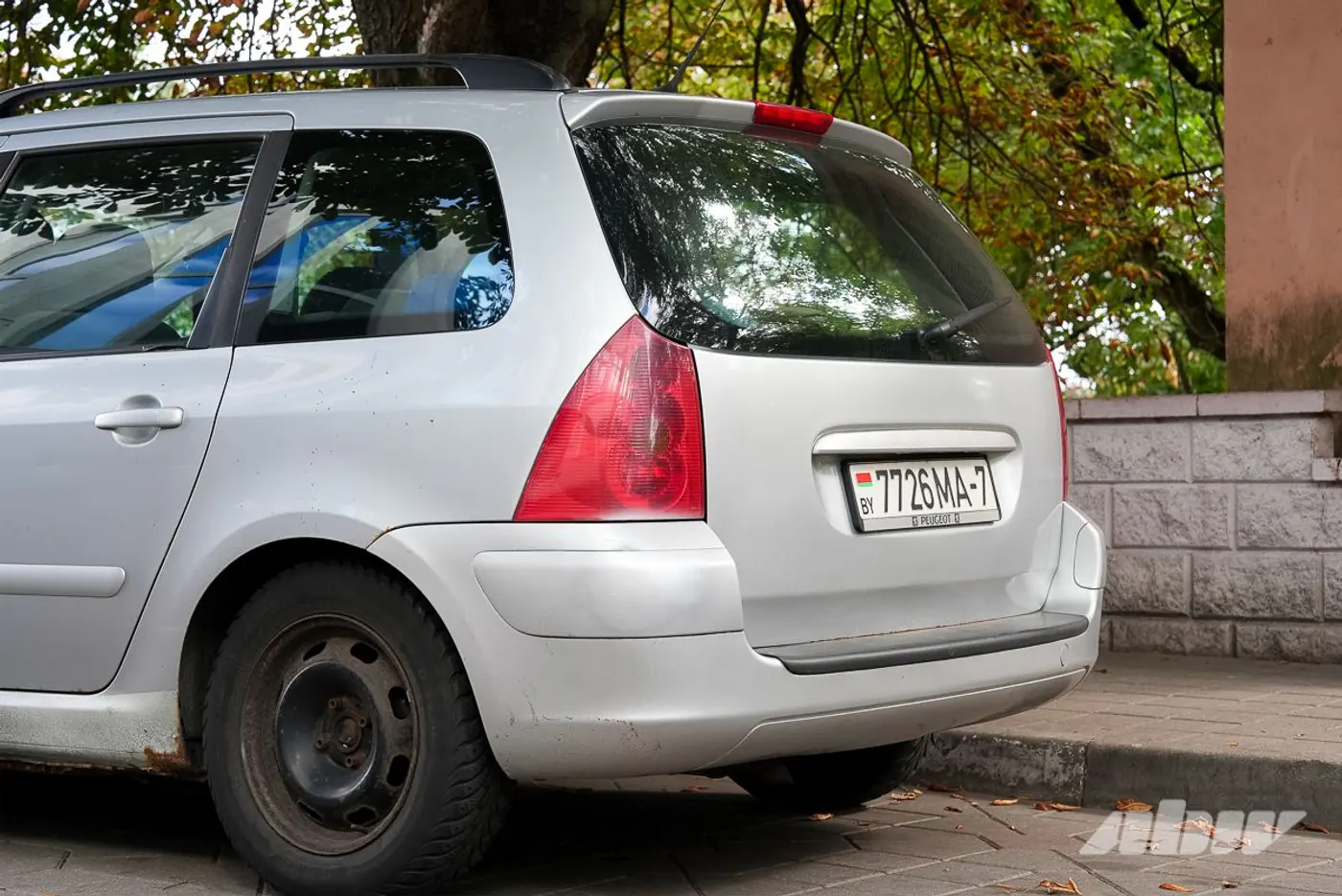 «Продать жалко, хотя возраст дает о себе знать»: мнение владельца Peugeot 307