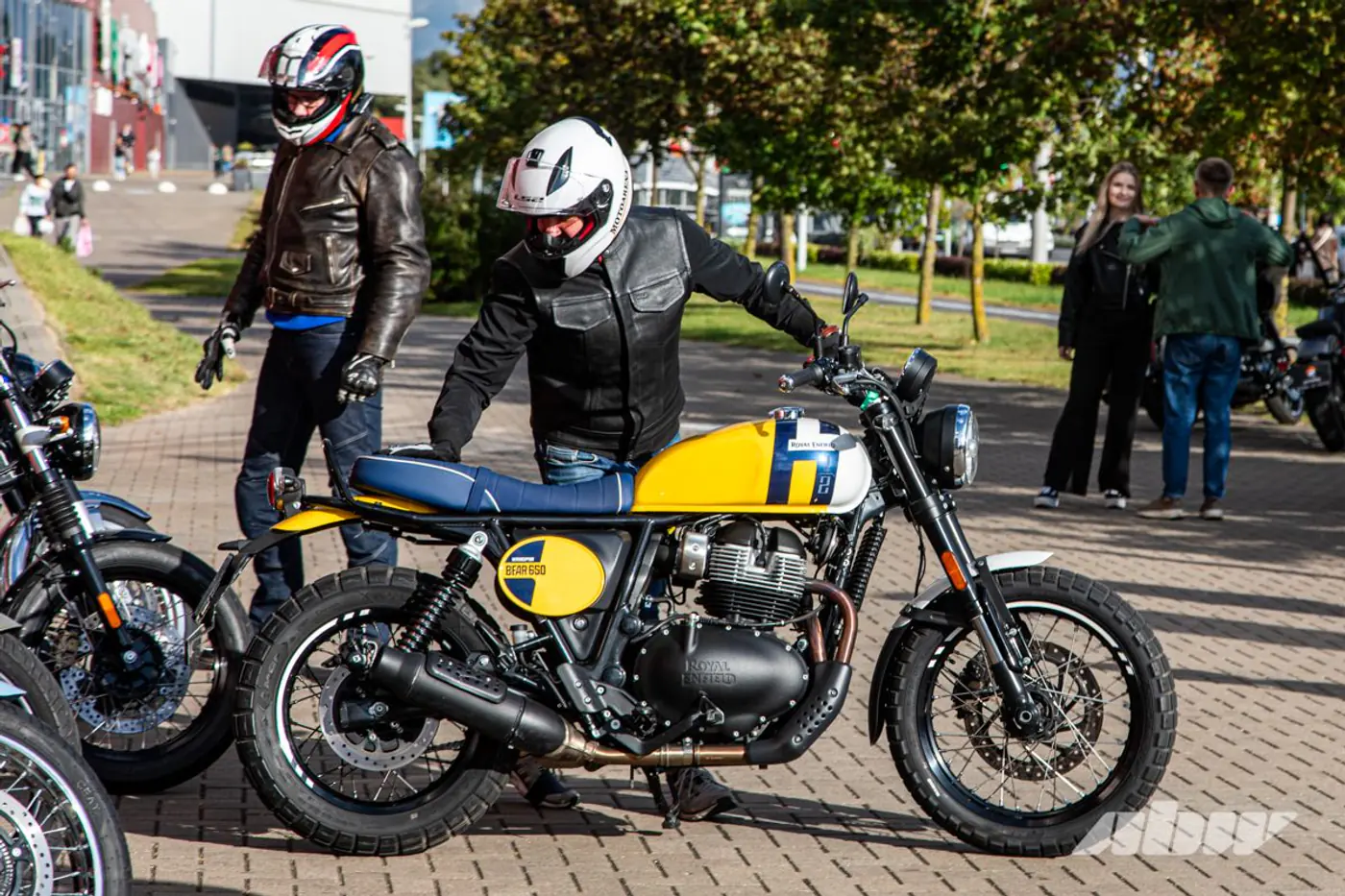 Потомки короля: знакомимся с мотоциклами Royal Enfield