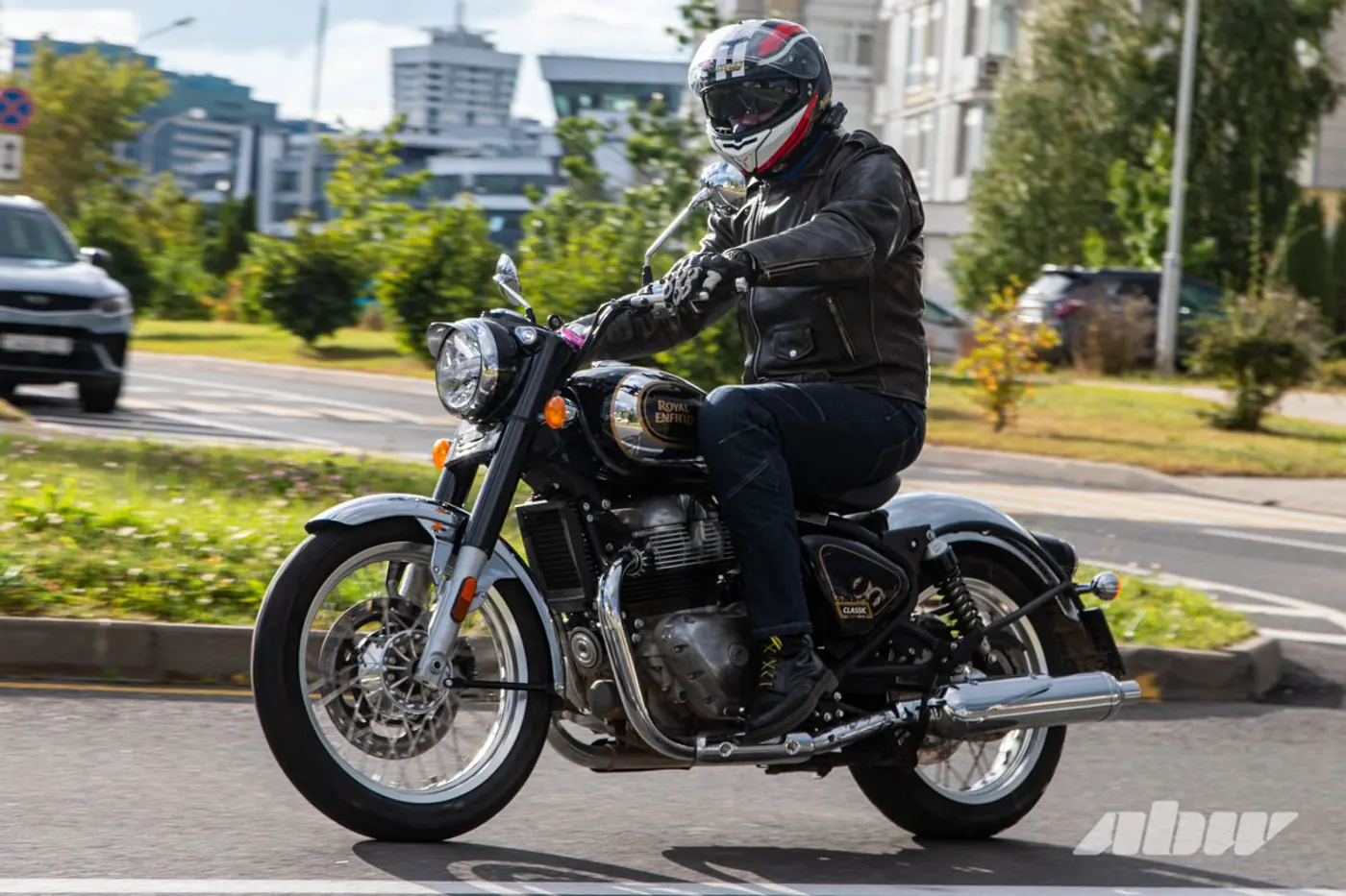 Потомки короля: знакомимся с мотоциклами Royal Enfield