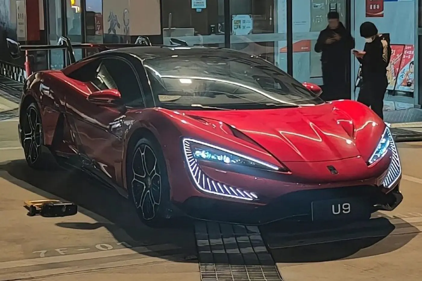 BYD представил самый быстрый серийный автомобиль в мире