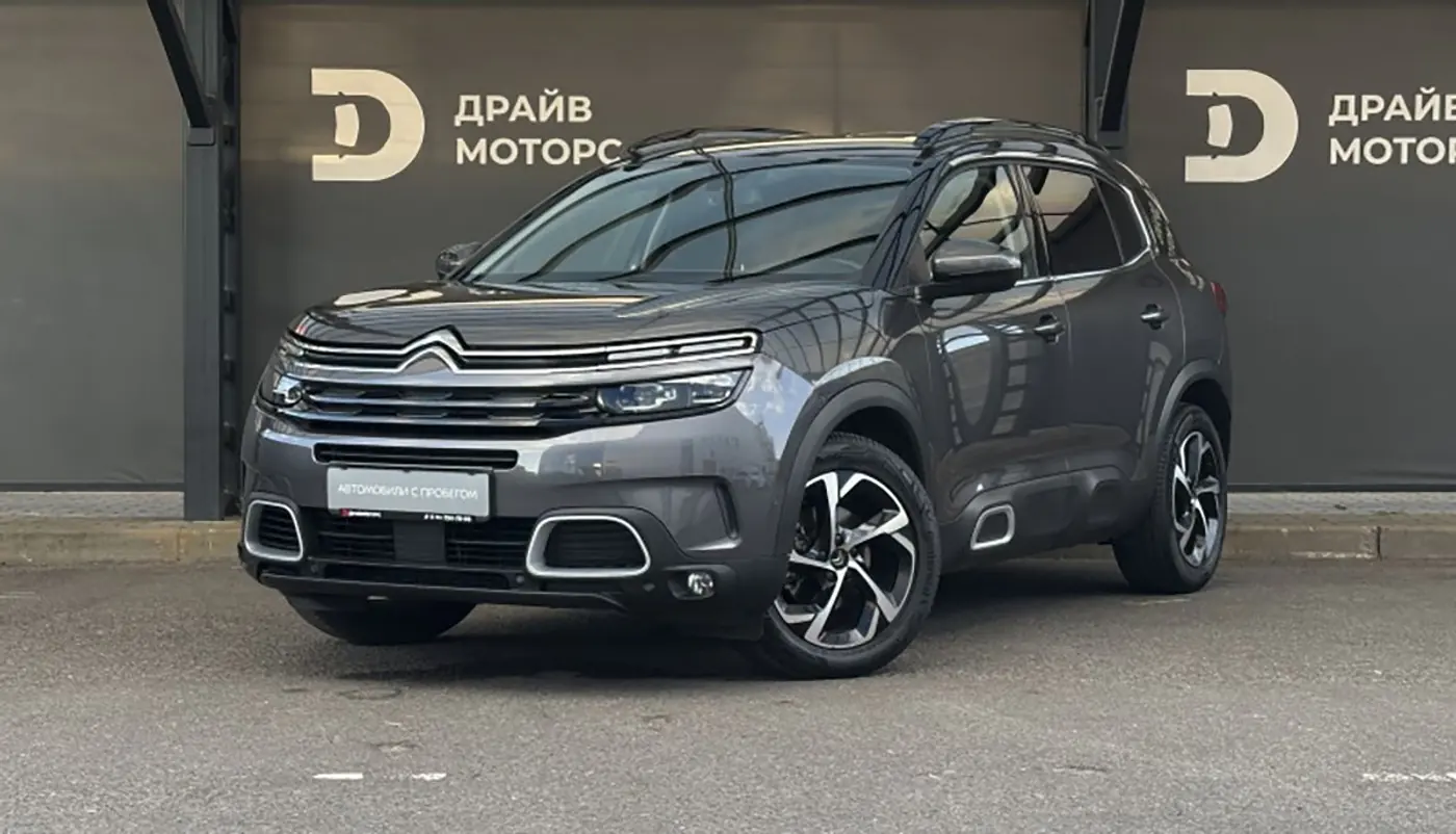 Авто с пробегом до 5 лет по уцененным тарифам. Как взять в автоцентре?