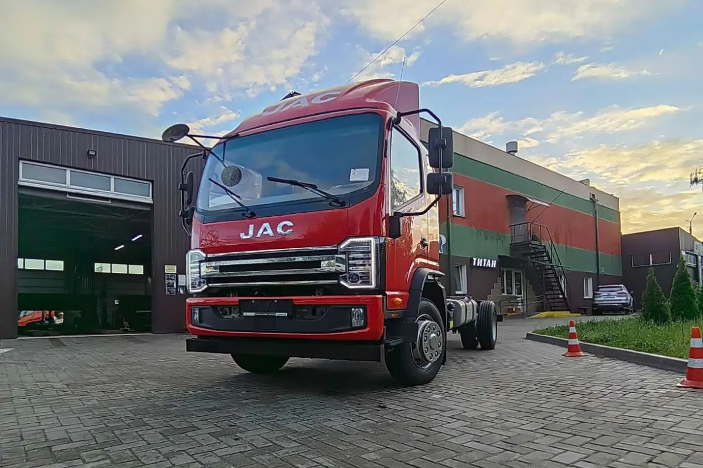 От Бреста до Кричева: где сегодня можно обслужить грузовой JAC