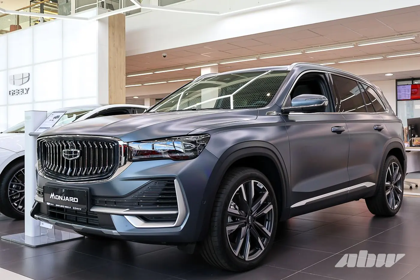 Поедем посчитаем: сколько надо платить за Geely в кредит