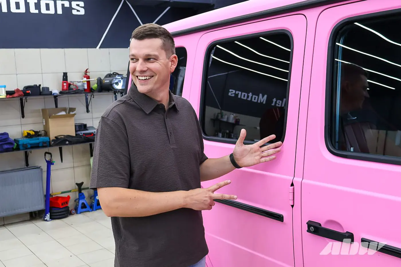 Зефирка: как в Jet Motors создали самый яркий «гелик» Минска