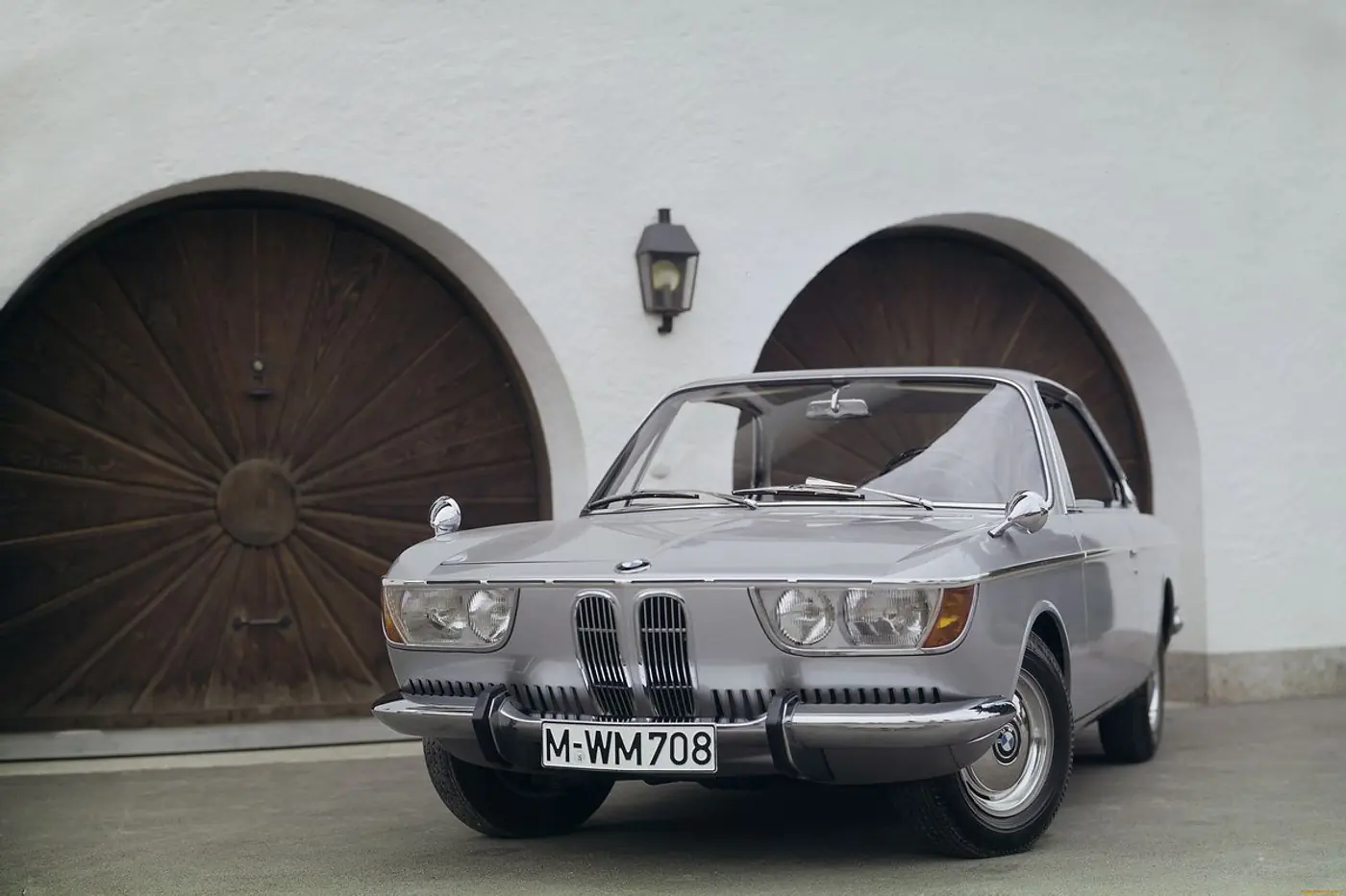 «Новый класс» с узкими «ноздрями»: знакомимся с новым кроссовером BMW iX3