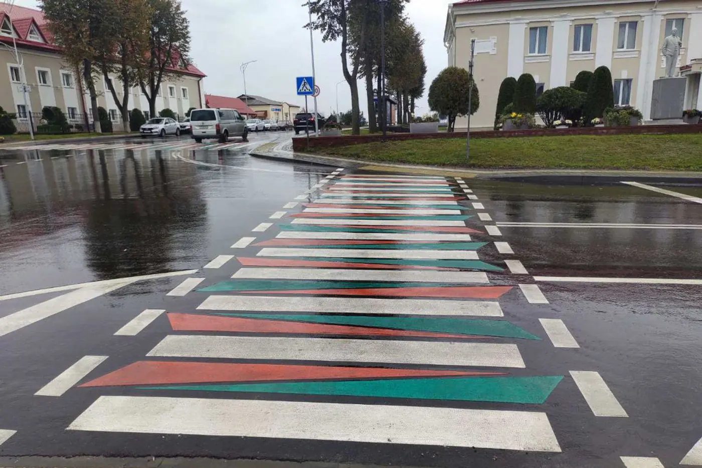 Экспериментальная разметка появилась в Заславле. Что она обозначает