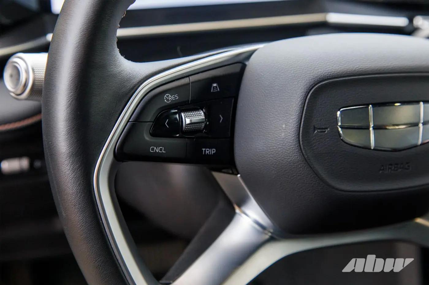 «Путевой дневник» Geely Preface: догоняем лето в Вилейке