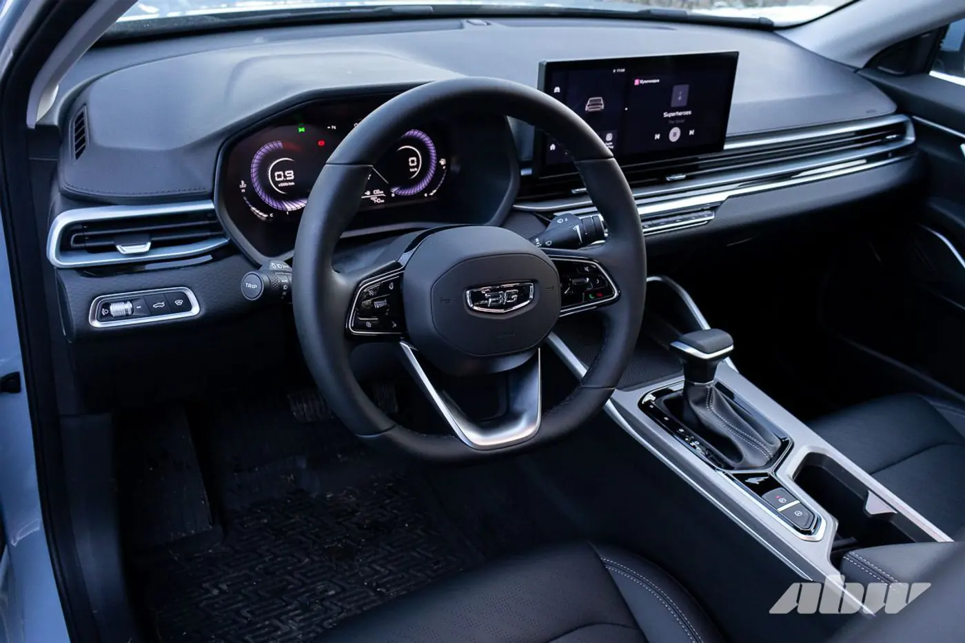 Продажи BELGEE S50 начались в России: какие цены?
