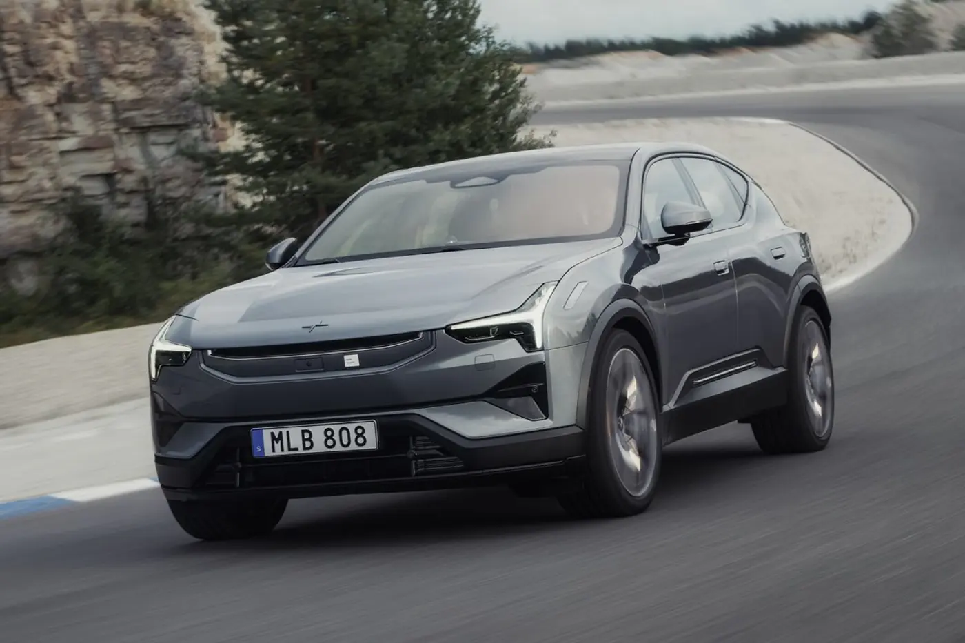 Мощнее и быстрее: кроссовер Polestar 3 перешел на 800-вольтовую систему