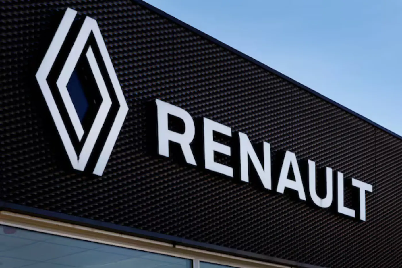 Renault запускает программу оптимизации – при чем здесь «Стрела»