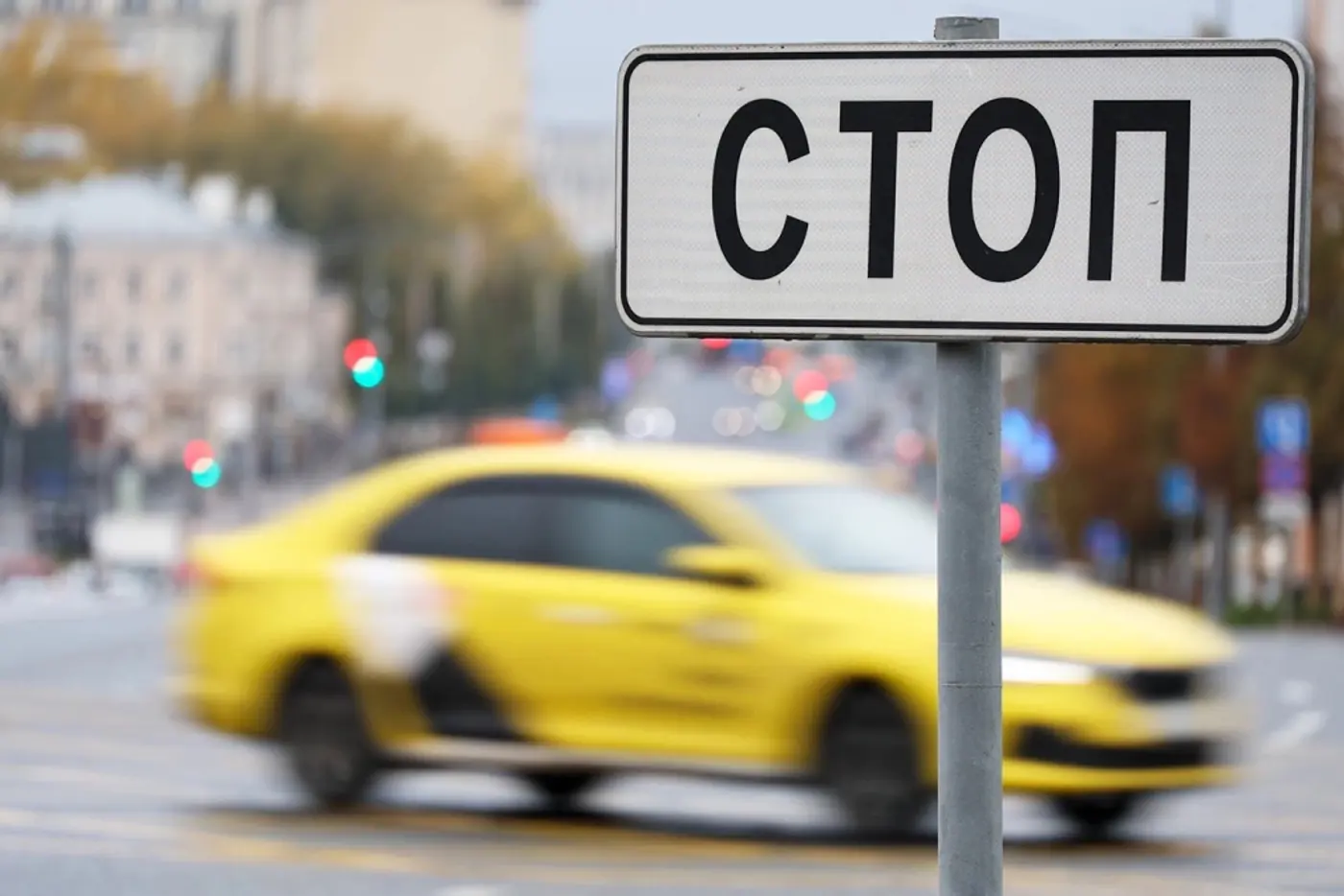 В России могут отложить закон о локализации такси. Но не для всех