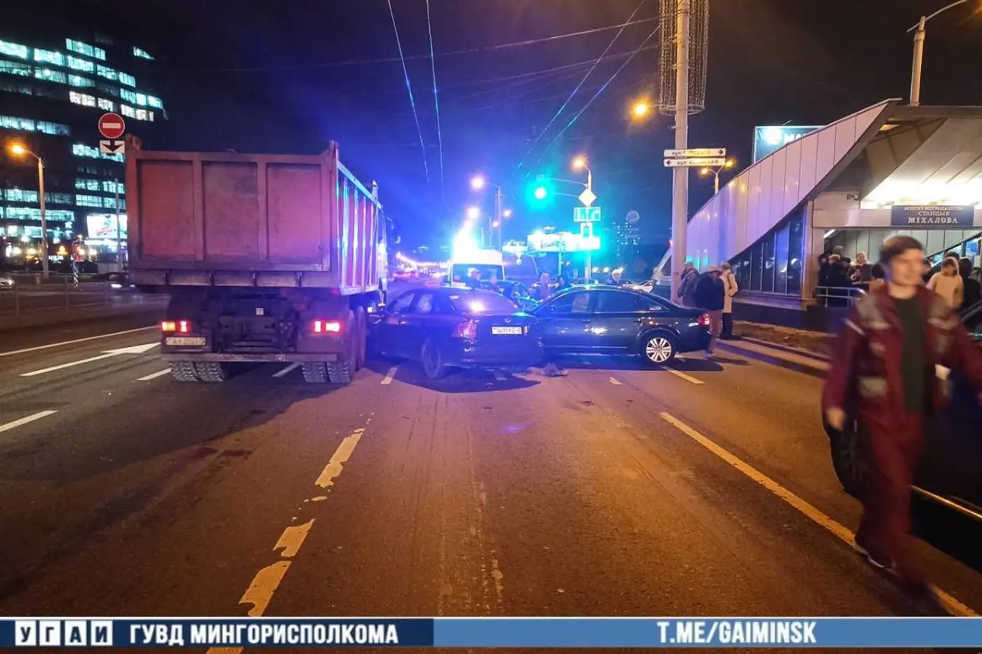 Авария четырех автомобилей на проспекте Дзержинского: водителю Audi cтало плохо