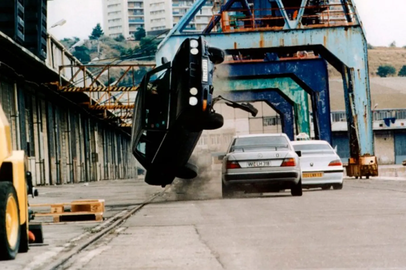 «Такси» Люка Бессона – фильм, который сделал Peugeot 406 легендой