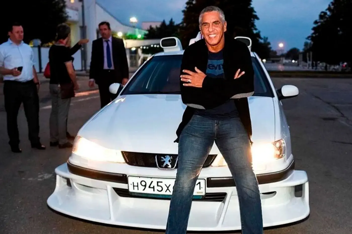 «Такси» Люка Бессона – фильм, который сделал Peugeot 406 легендой