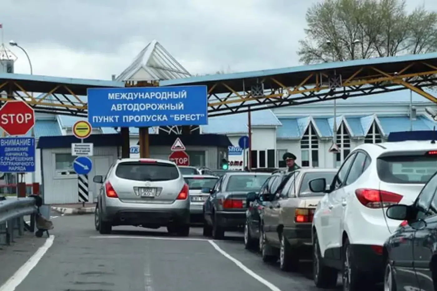 Тайный груз в чулках: таможенники выявили двух контрабандисток в ПП «Брест»