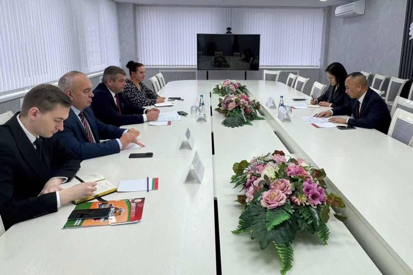 В Беларусь приехал вице-президент Geely Auto Group