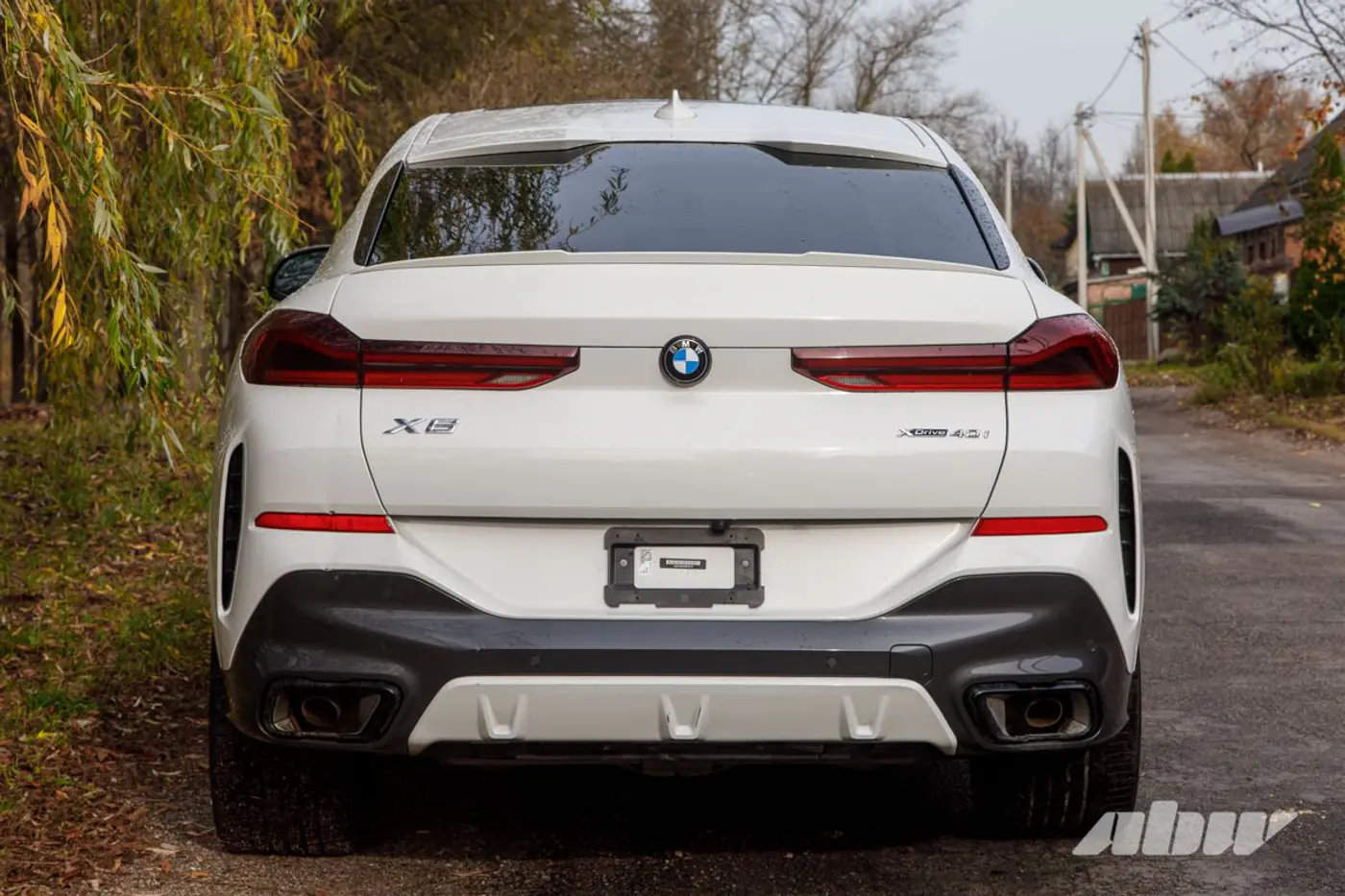 И тонул, и горел, а восстановили дешевле «рынка»: история пригона BMW X6 из США с сюрпризом