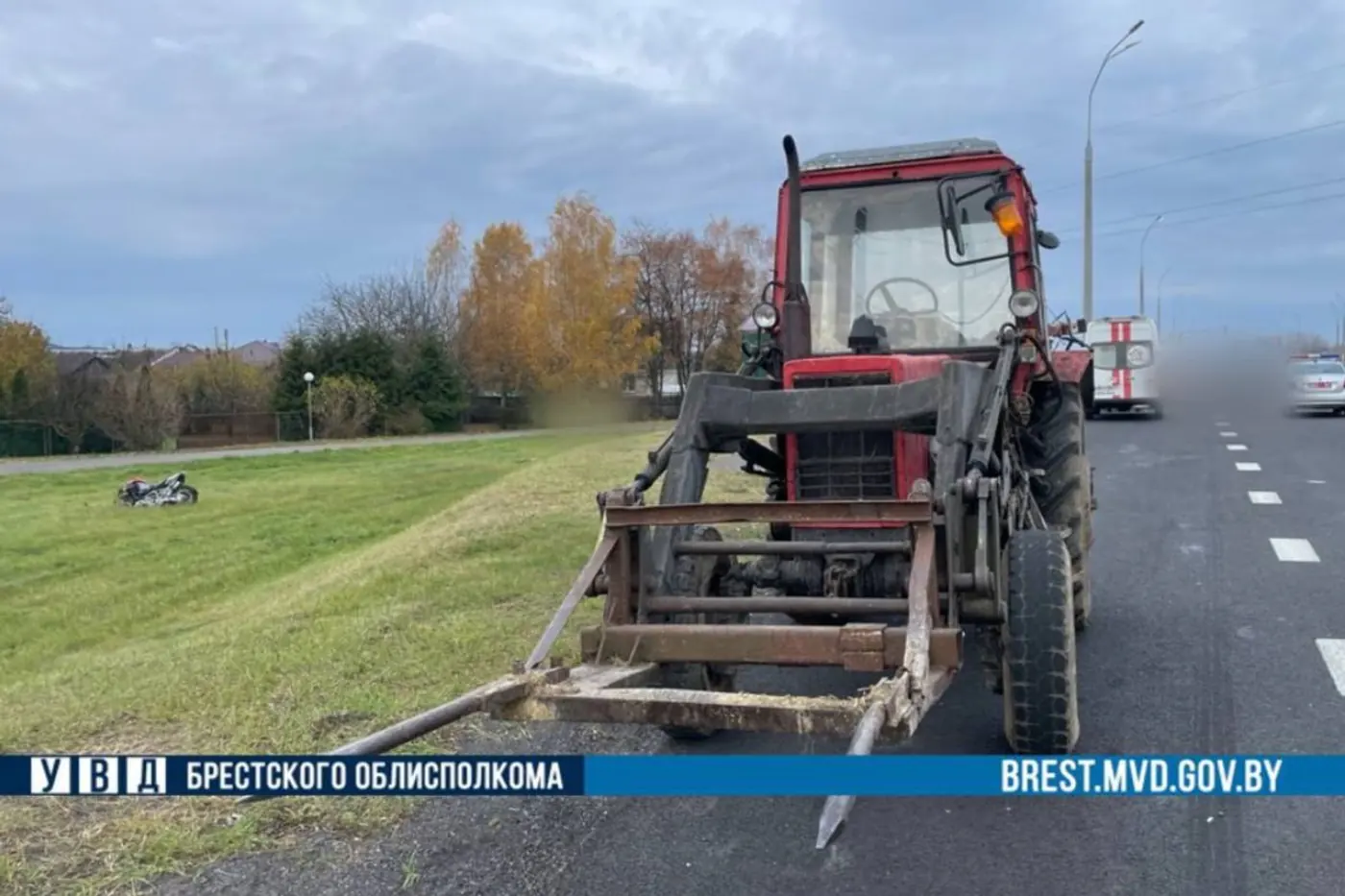 Пьяный водитель трактора стал виновником аварии – под Брестом погиб мотоциклист