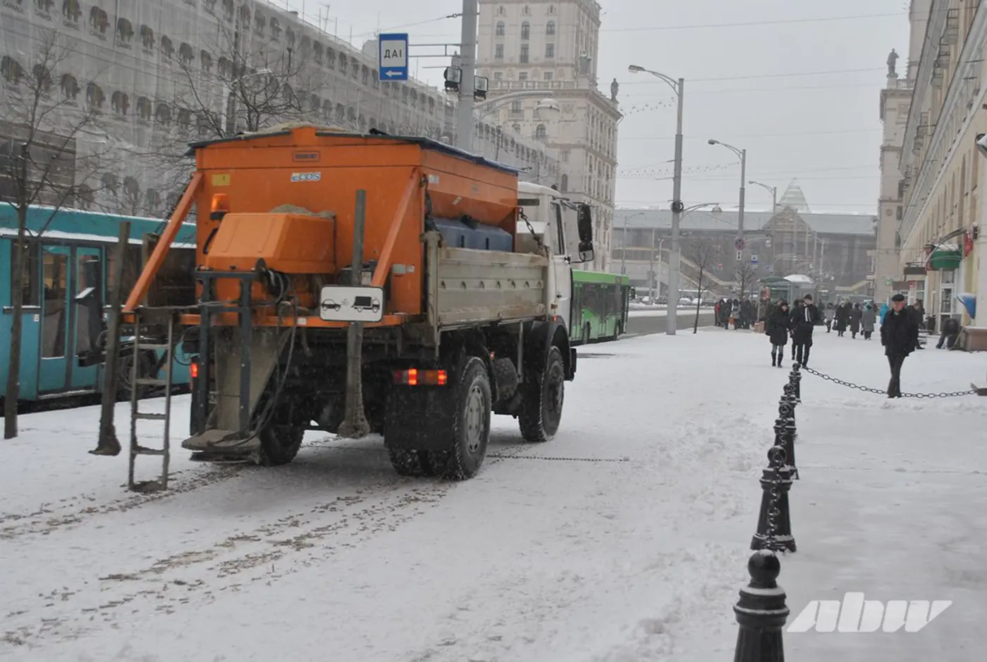 Без соли никак: чем будут посыпать дороги этой зимой