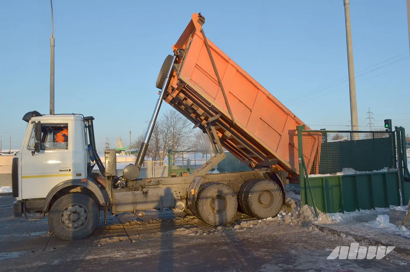 Без соли никак: чем будут посыпать дороги этой зимой