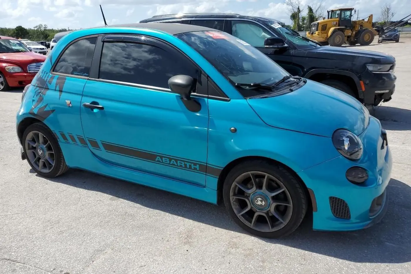 Жаль, «скорпион»! Присматриваемся к Abarth 500