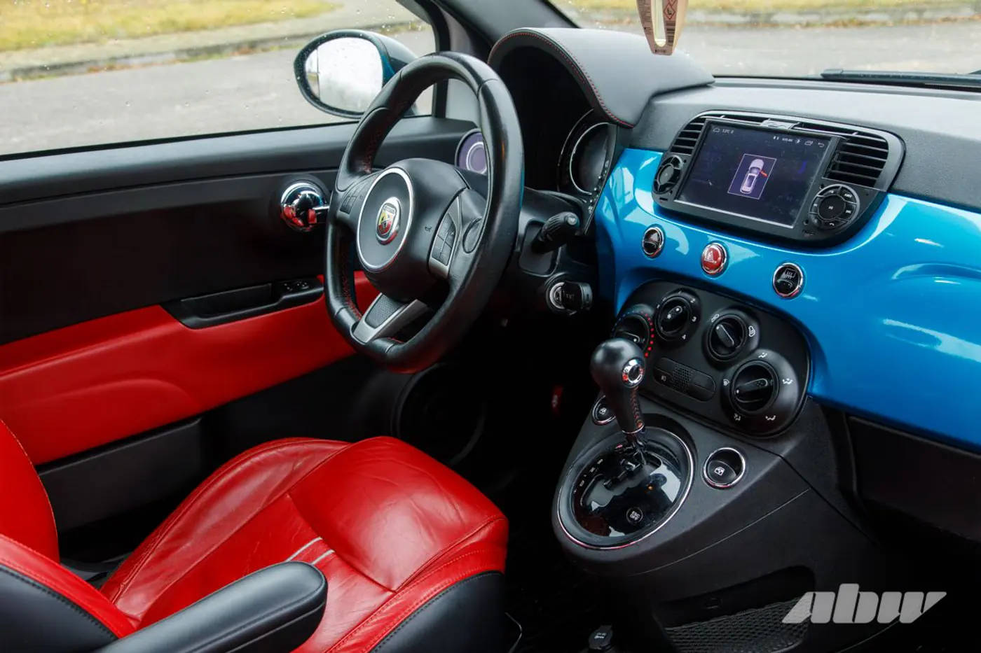 Жаль, «скорпион»! Присматриваемся к Abarth 500