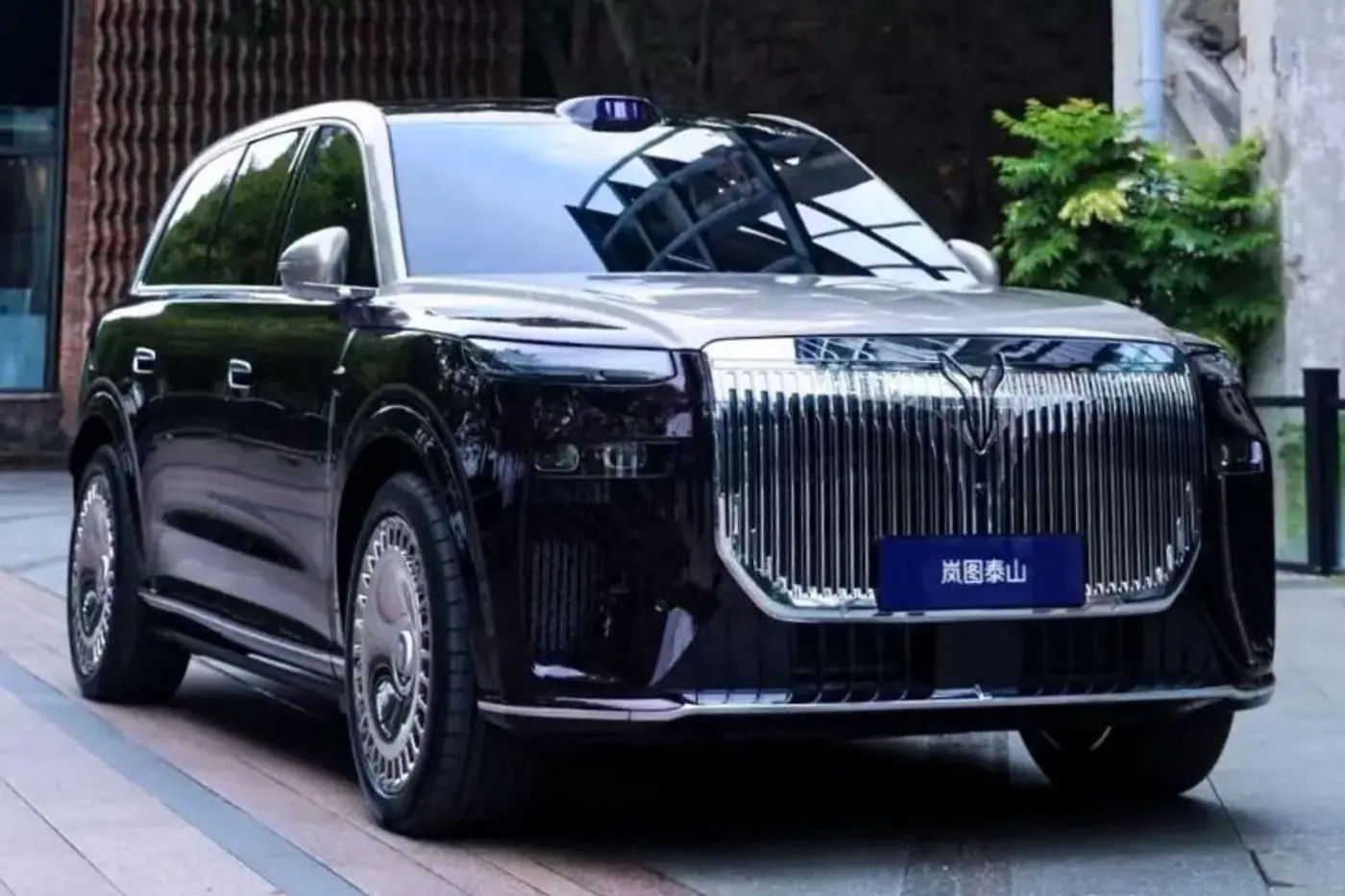 Voyah перешагнул рубеж в 300 тыс. автомобилей. Какая модель стала юбилейной?