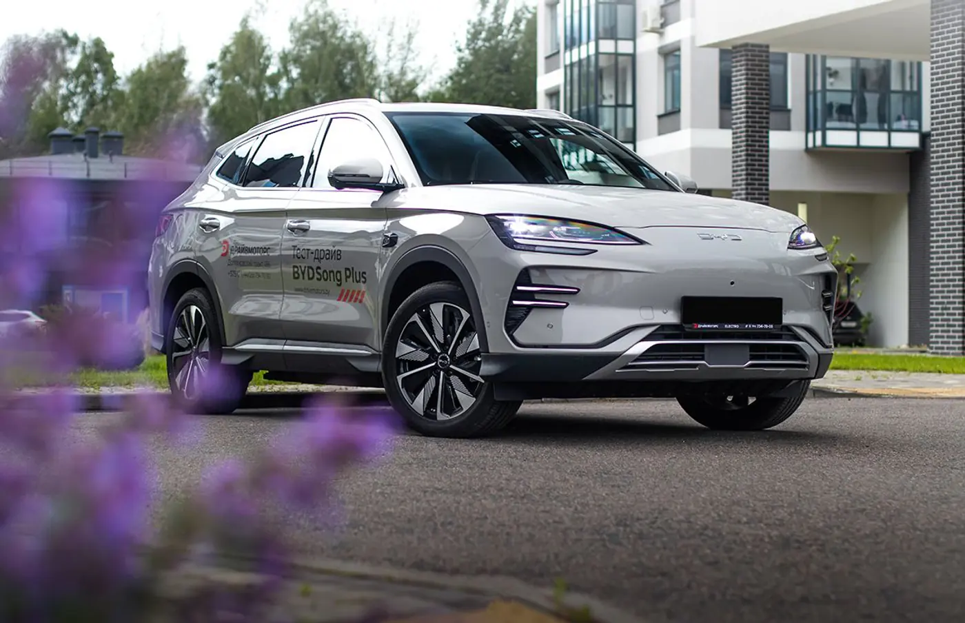 Распродажа BYD! Автоцентр объявил скидки на Yuan Up и Song Plus в Минске