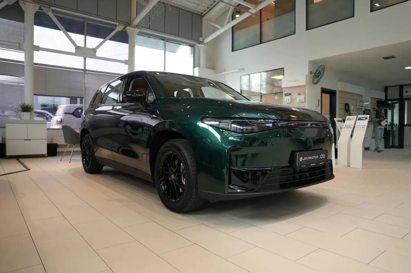 В Беларусь приехал русифицированный электрокроссовер Leapmotor C10. Сколько стоит?