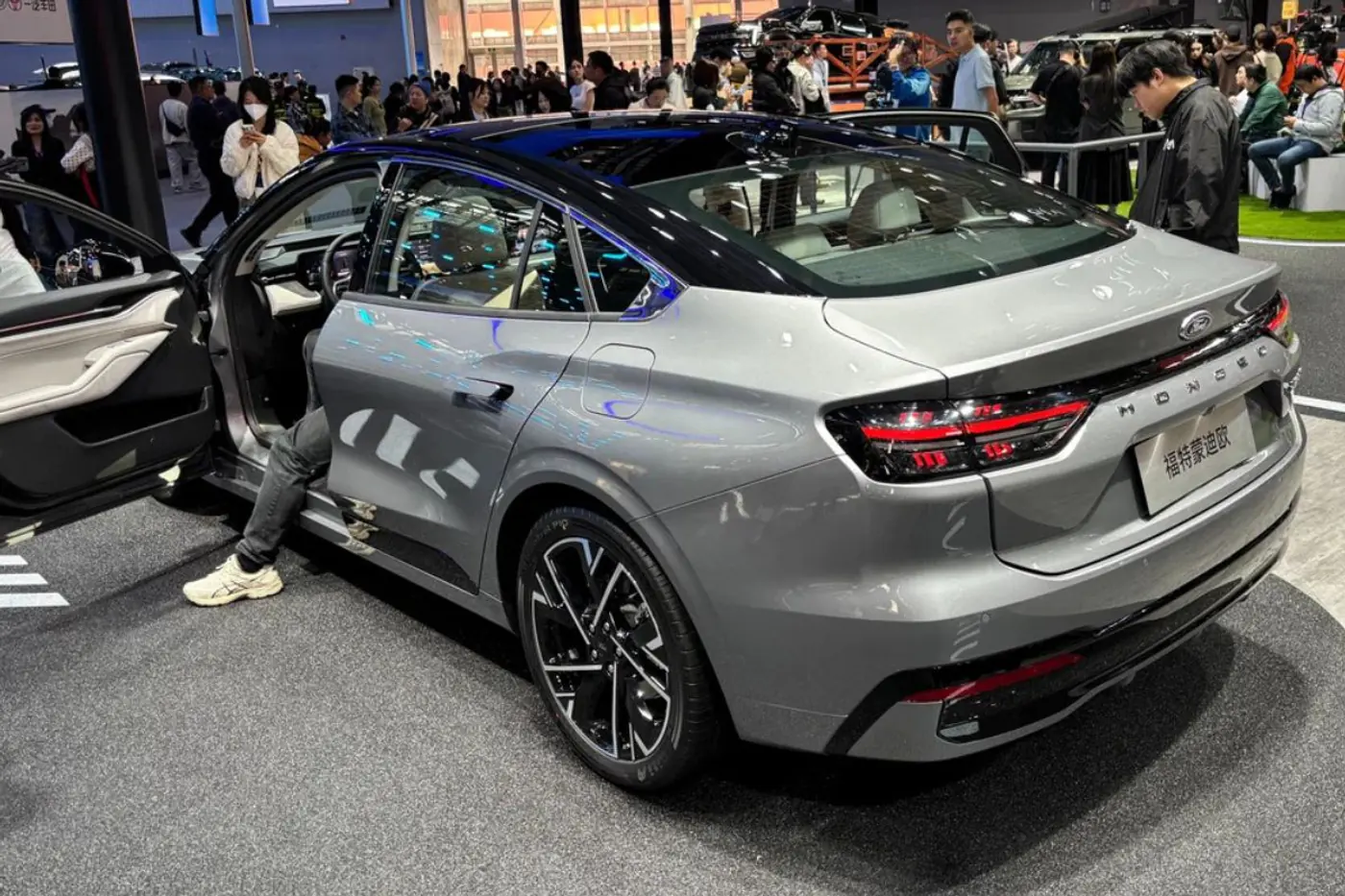Ford Mondeo обновился – прощайте, двухэтажные фары