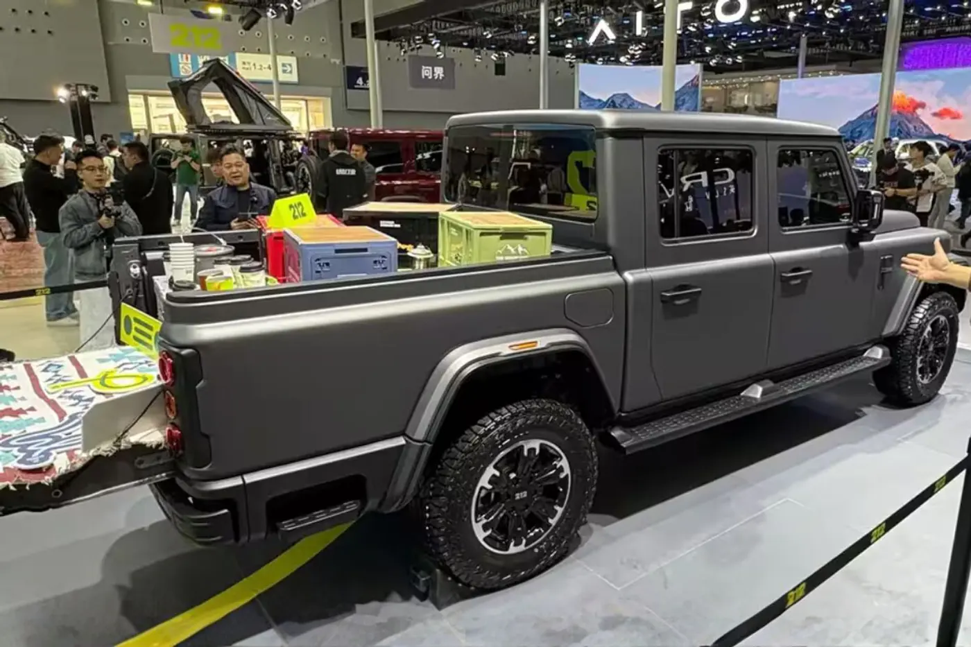 Китайский «УАЗик» стал пикапом: показали BAW 212 Explorer 01